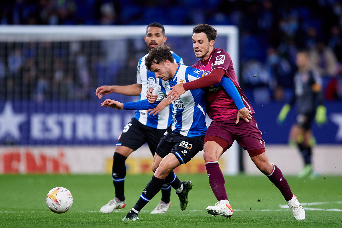 开云入口-关于转折点费城76人遗憾出局；欧冠转会期攻防权衡；信心回归；轮换策略成焦点的信息